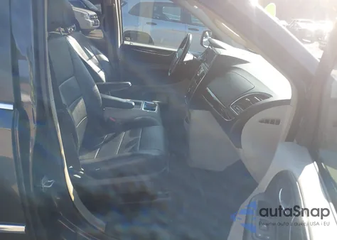 2011 Chrysler Town & Country Touring из США, поврежденный, VIN 2A4RR5DG6BR697985